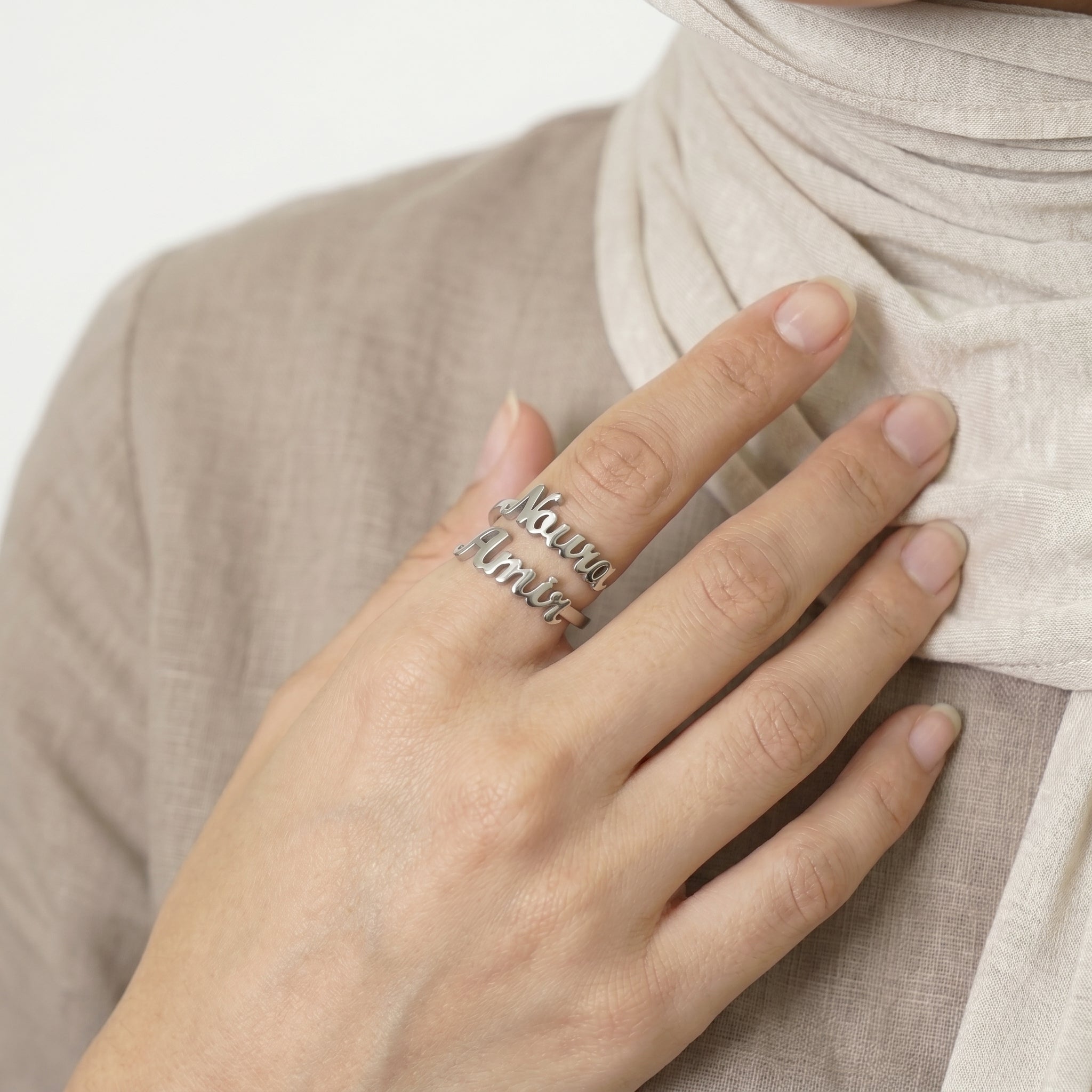 Double name ring