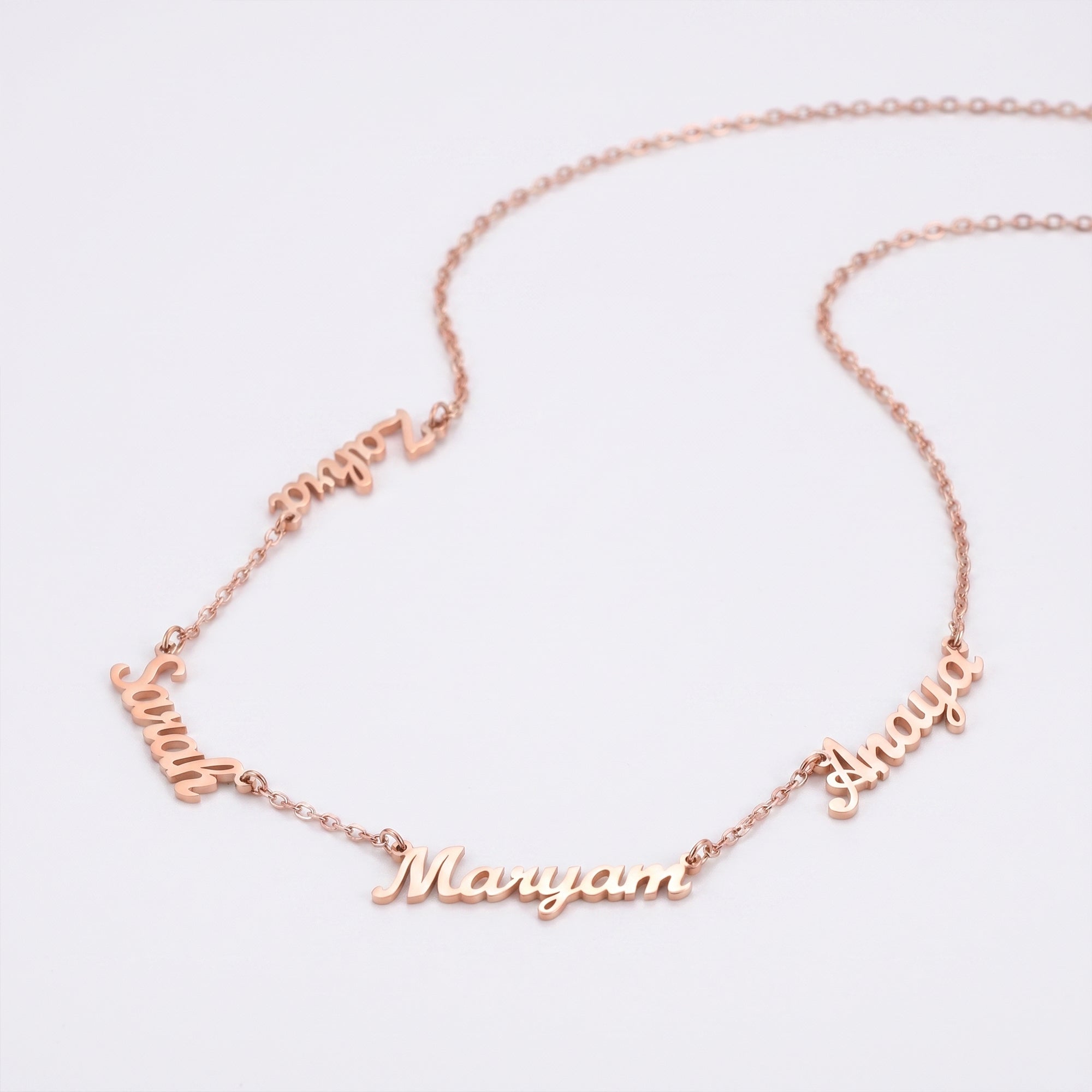 Multiple name necklace