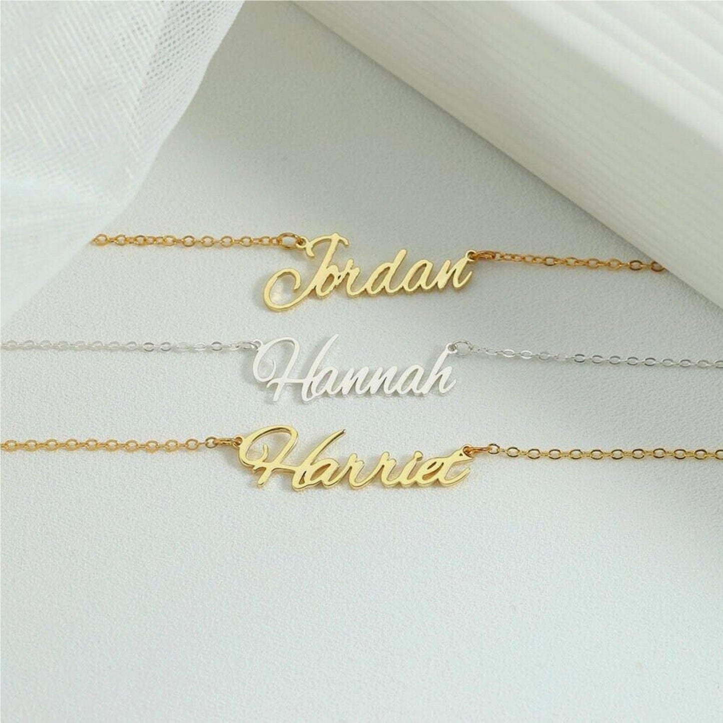 ENGLISH Custom Name Necklace